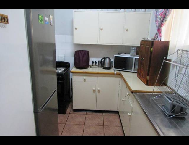 1 BEDROOM APARTMENT FOR SALE IN WHITE RIVER CENTRAL